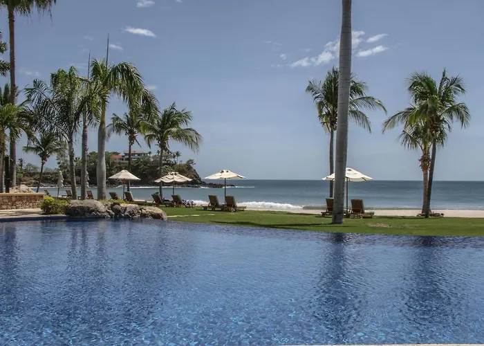 Palms 5 Luxury Beachfront Villa Playa Flamingo